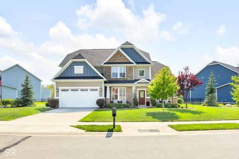 Photo of 15083 Mancroft Drive, Fishers, IN 46037 (MLS # 22097787)