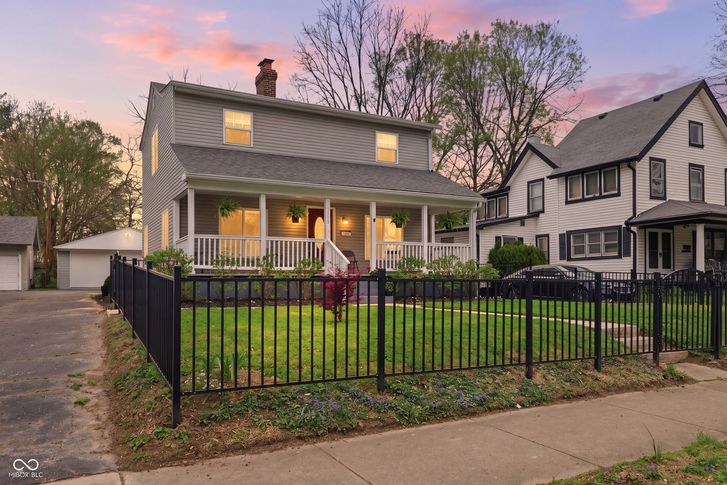 3906 Rookwood Avenue