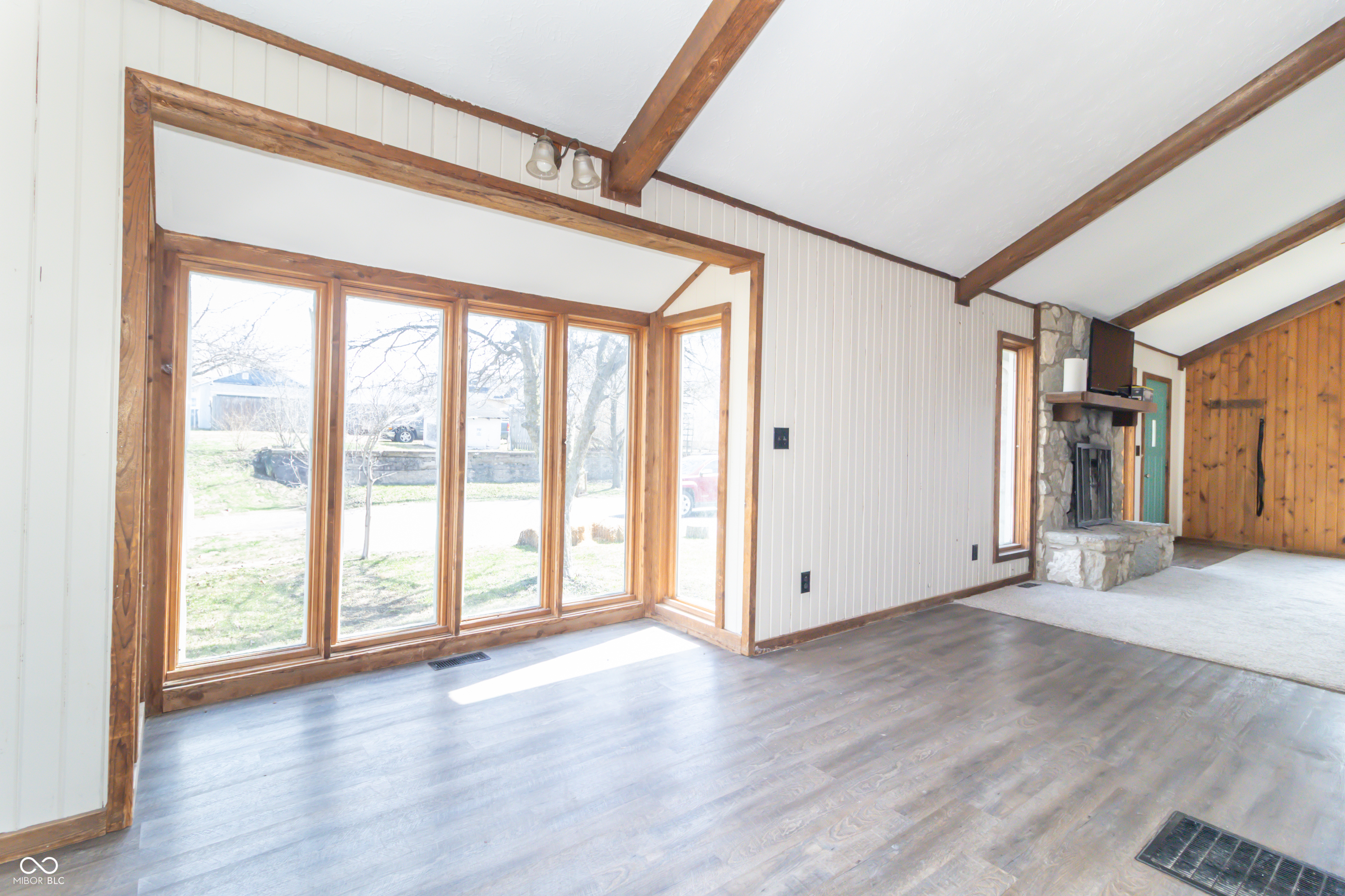 953 S 5th Street