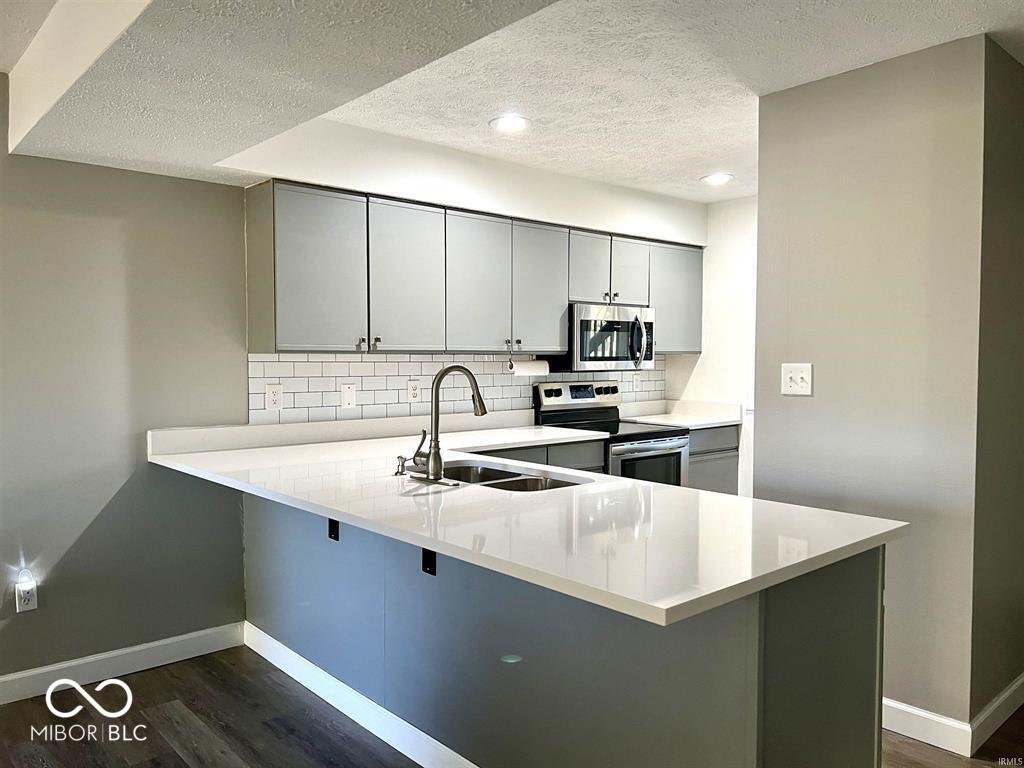 9479 S Lake Ridge Drive