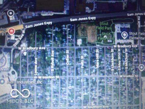 2405 S Lockburn Street Indianapolis IN 46241