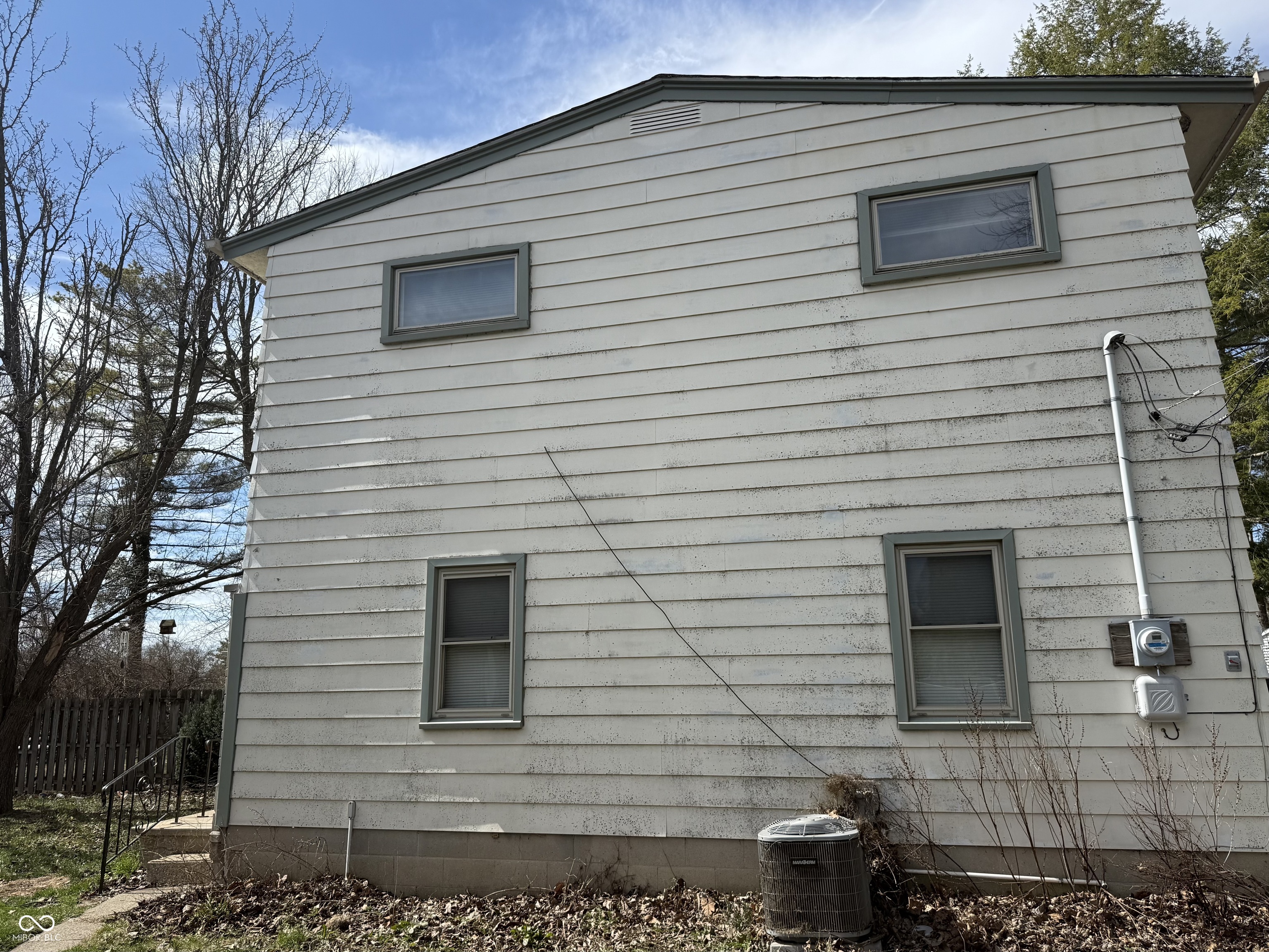 1914 W White River Boulevard