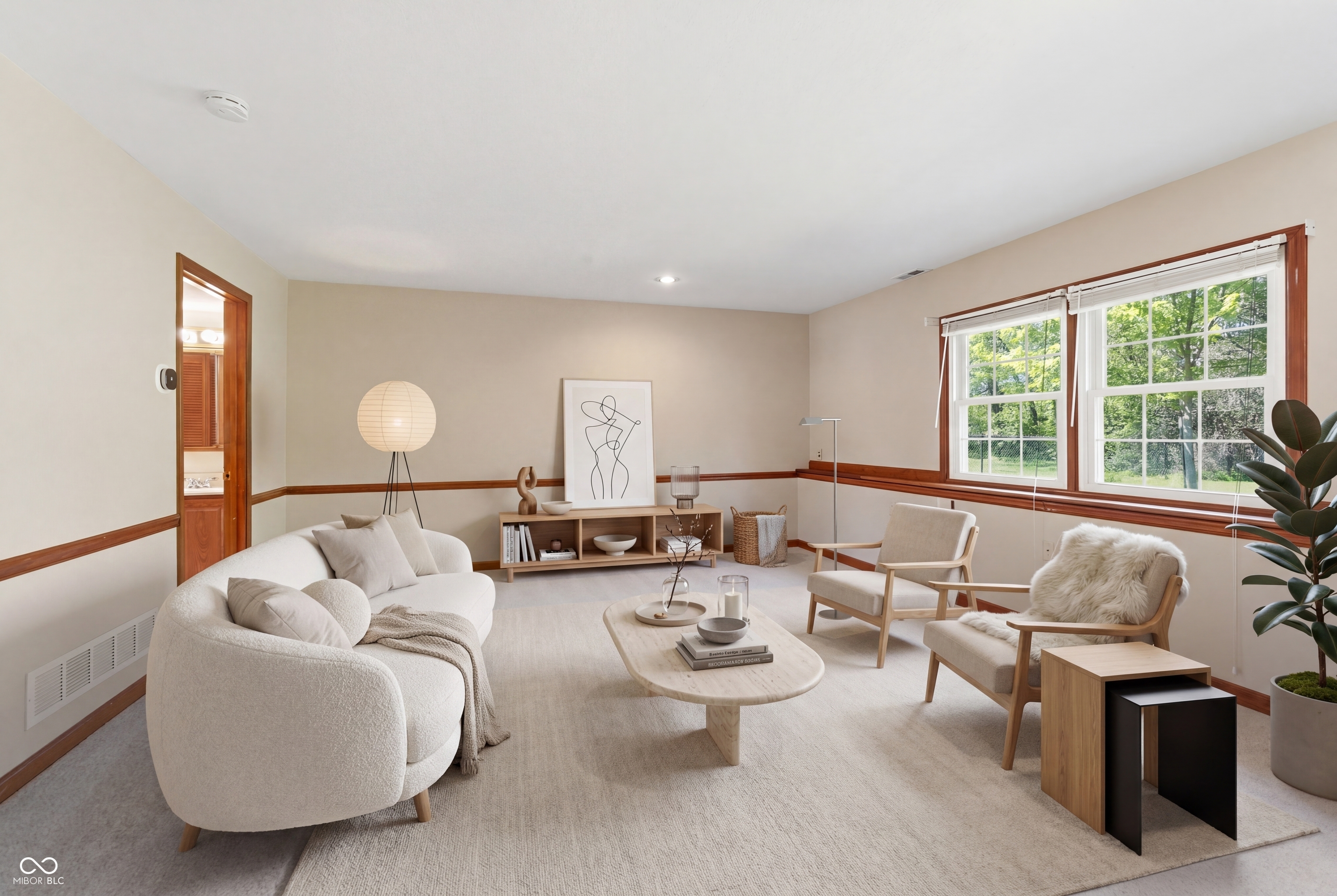 8768 Meadowridge Lane