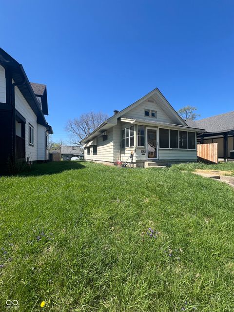 Photo of 2004 N Dexter Street, Indianapolis, IN 46202 (MLS # 22093200)