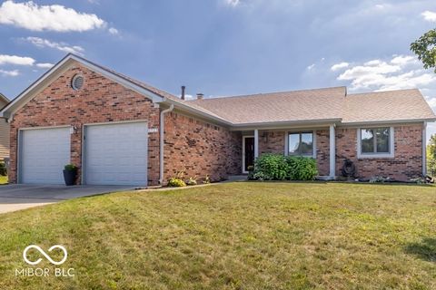 Photo of 3713 Wild Ivy Drive, Indianapolis, IN 46227 (MLS # 22050802)