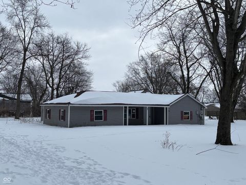 Photo of 2104 Hunter Avenue, IN 47362 (MLS # 22083746)