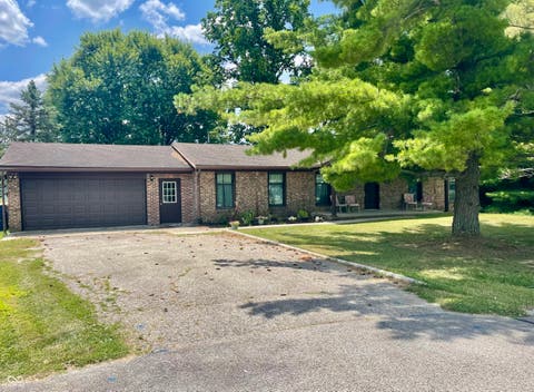 Photo of 700 Albin Pond Road, Greencastle, IN 46135 (MLS # 22090936)