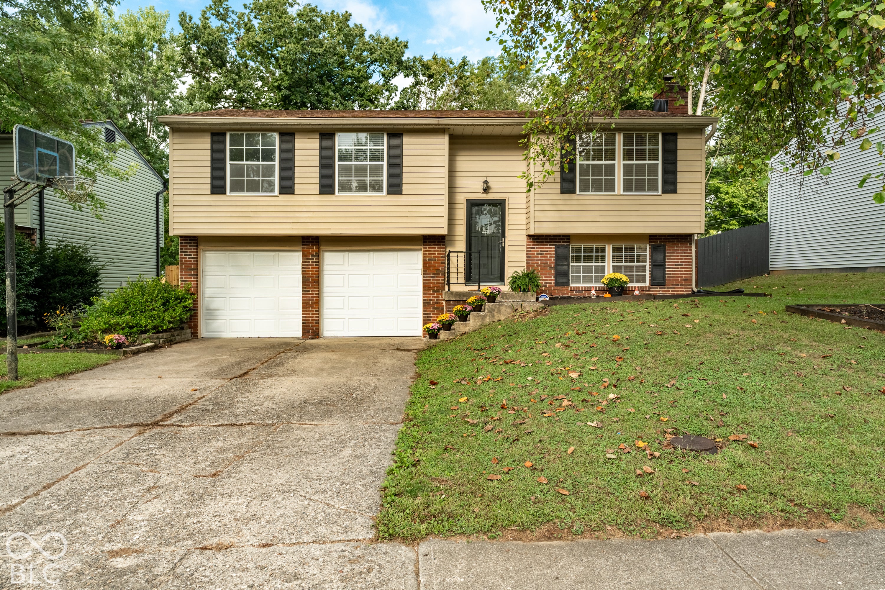 5532 Pappas Drive