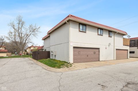 Photo of 2850 Punto Alto Court, Indianapolis, IN 46227 (MLS # 22091033)