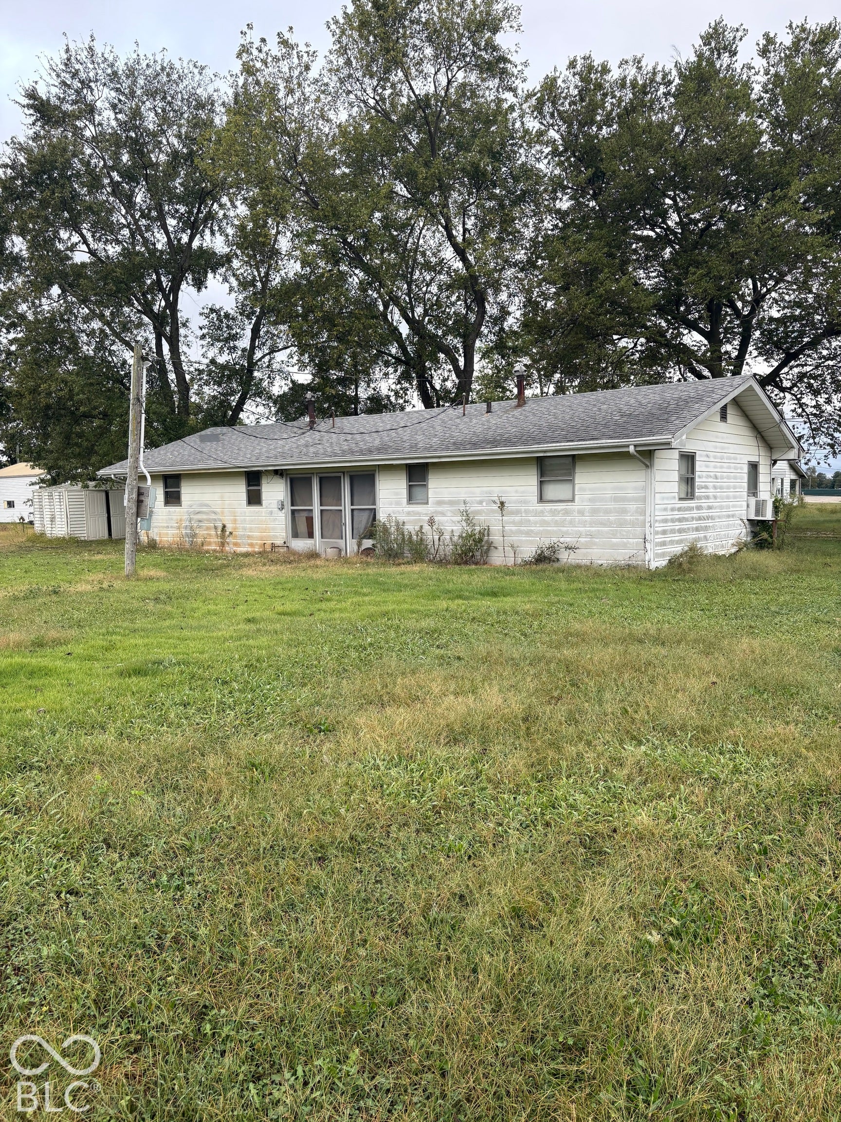 735 W 200 Road S