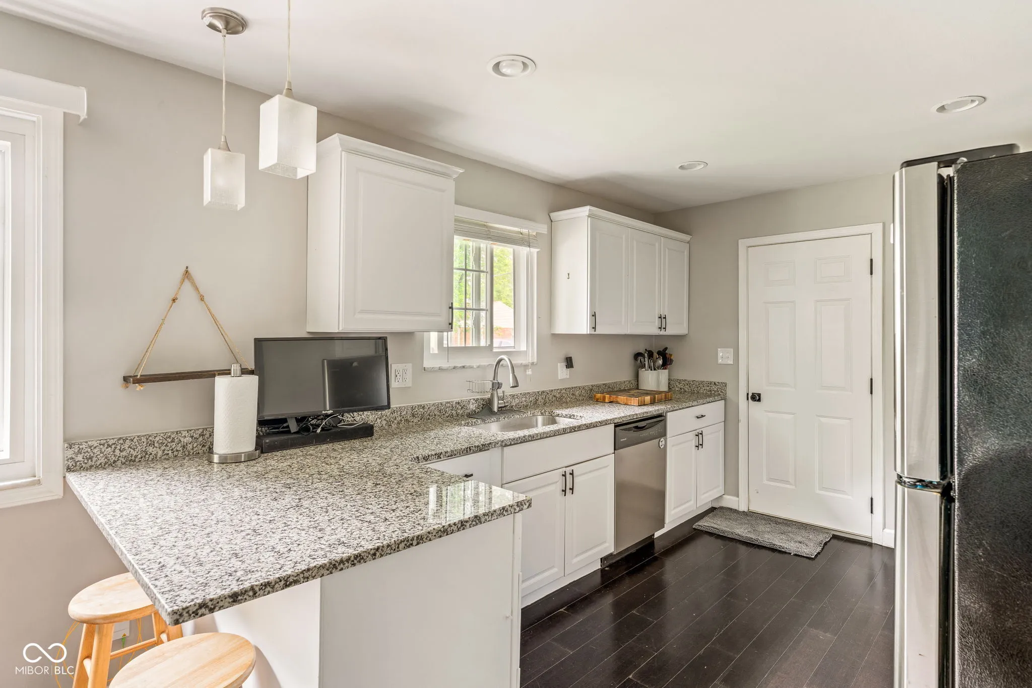 Carmel, Indiana 46280, United States, 3 Bedrooms Bedrooms, ,2 BathroomsBathrooms,Residential,Pending,140146