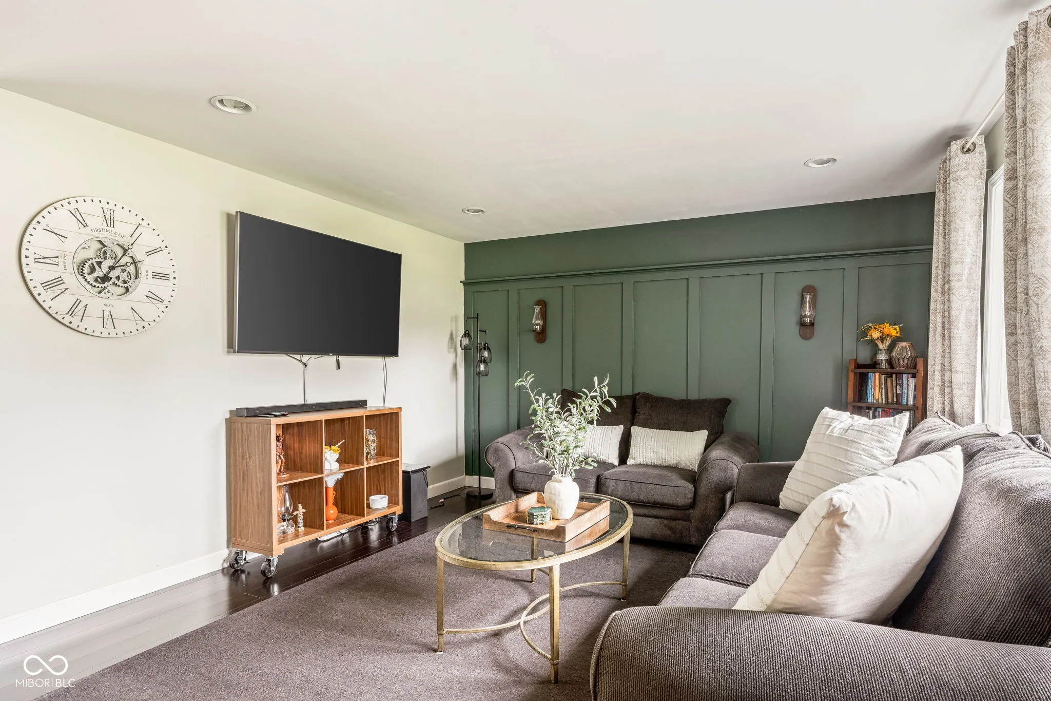 Carmel, Indiana 46280, United States, 3 Bedrooms Bedrooms, ,2 BathroomsBathrooms,Residential,Pending,140146