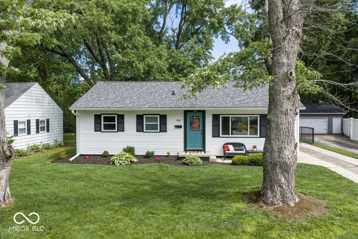 1230 Hamilton Drive