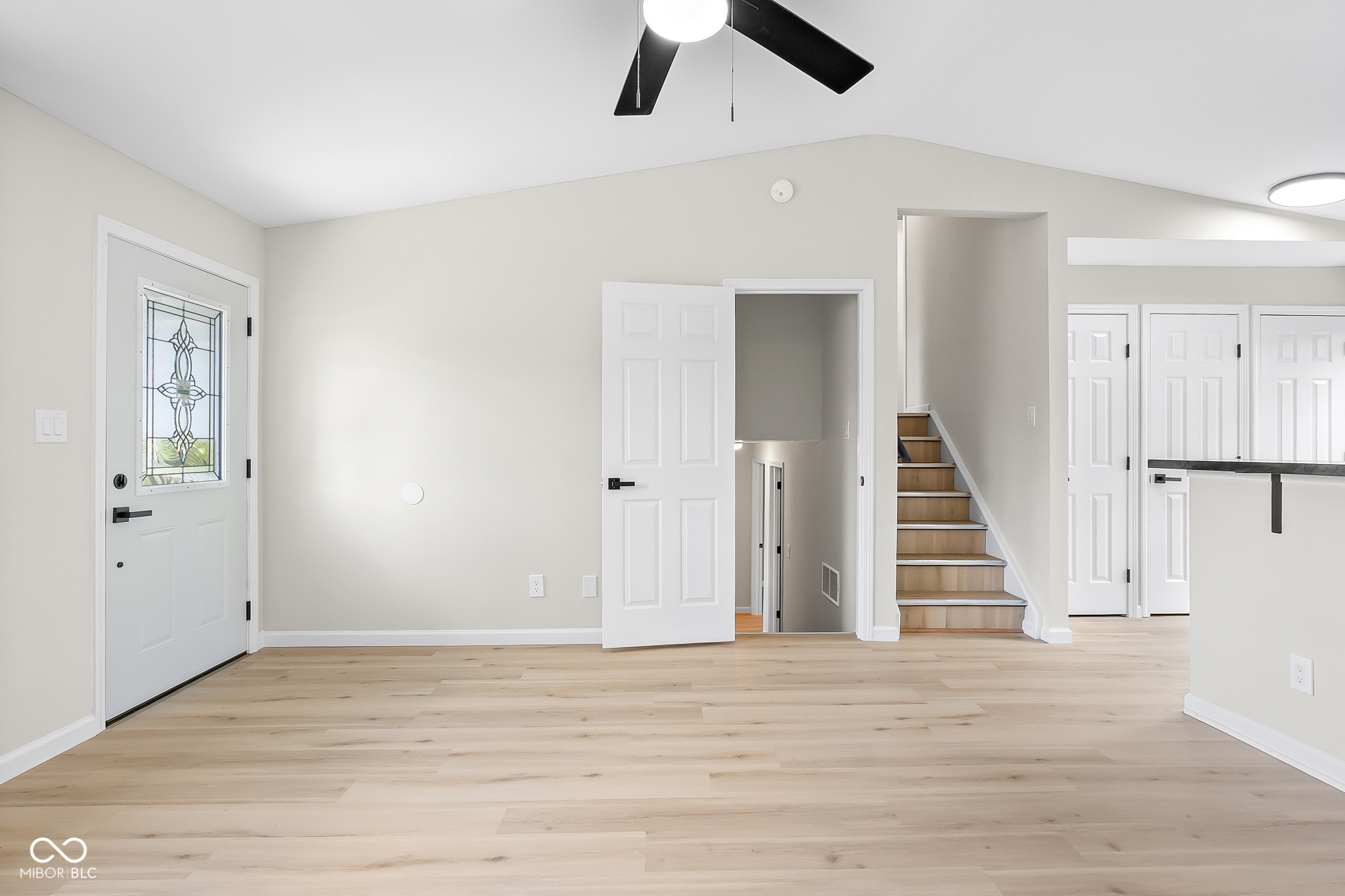 2593 Chaucer Drive