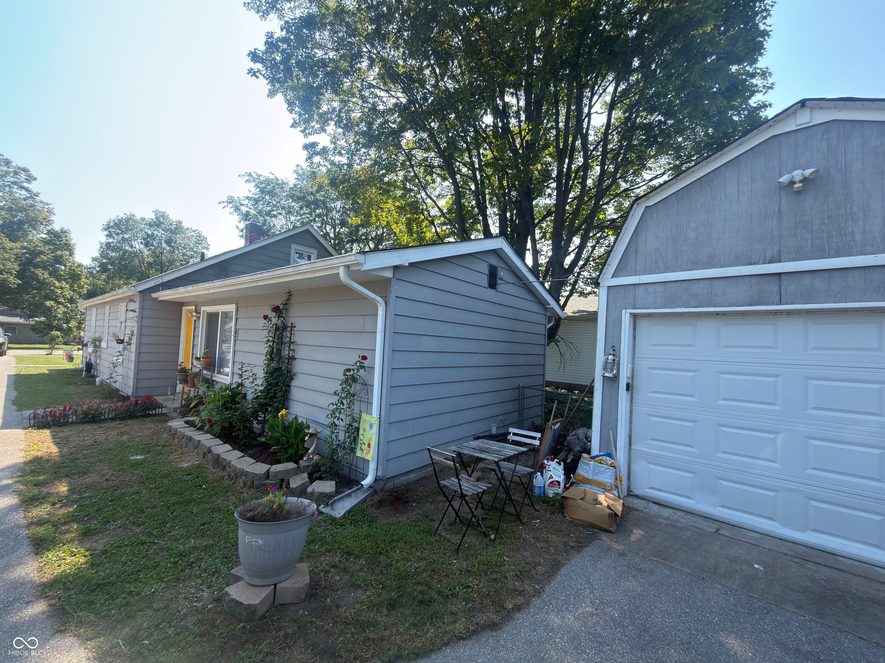 8912 Robey Drive