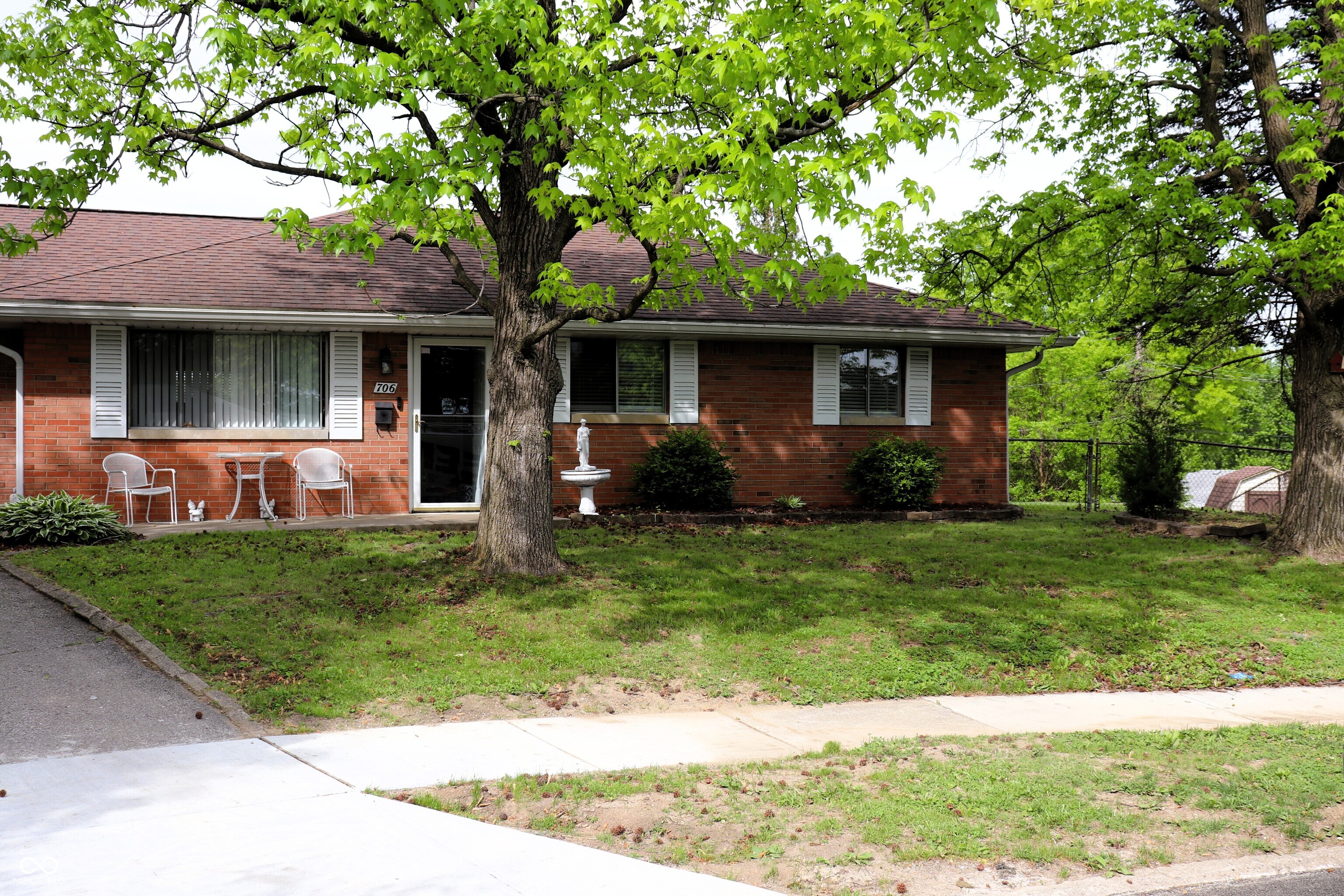706 Bobs Court