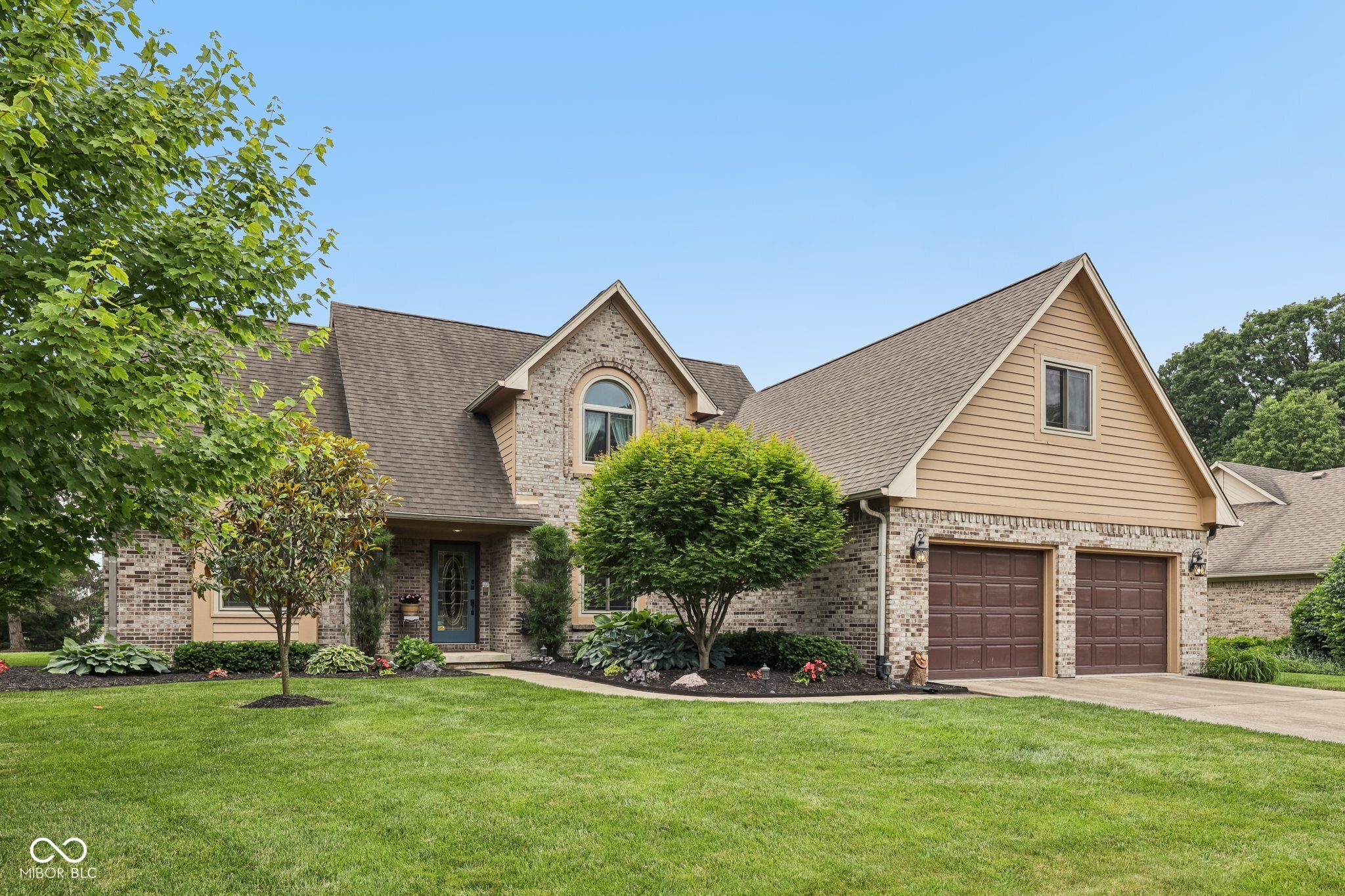 6983 White Oak Drive