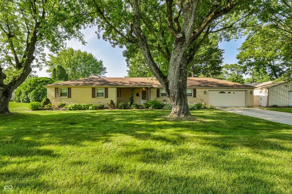 4433 LINDEN LN, ANDERSON, IN 46011 - Image 396df077a49d2dbd0b09cab0367dd08c/2257718581