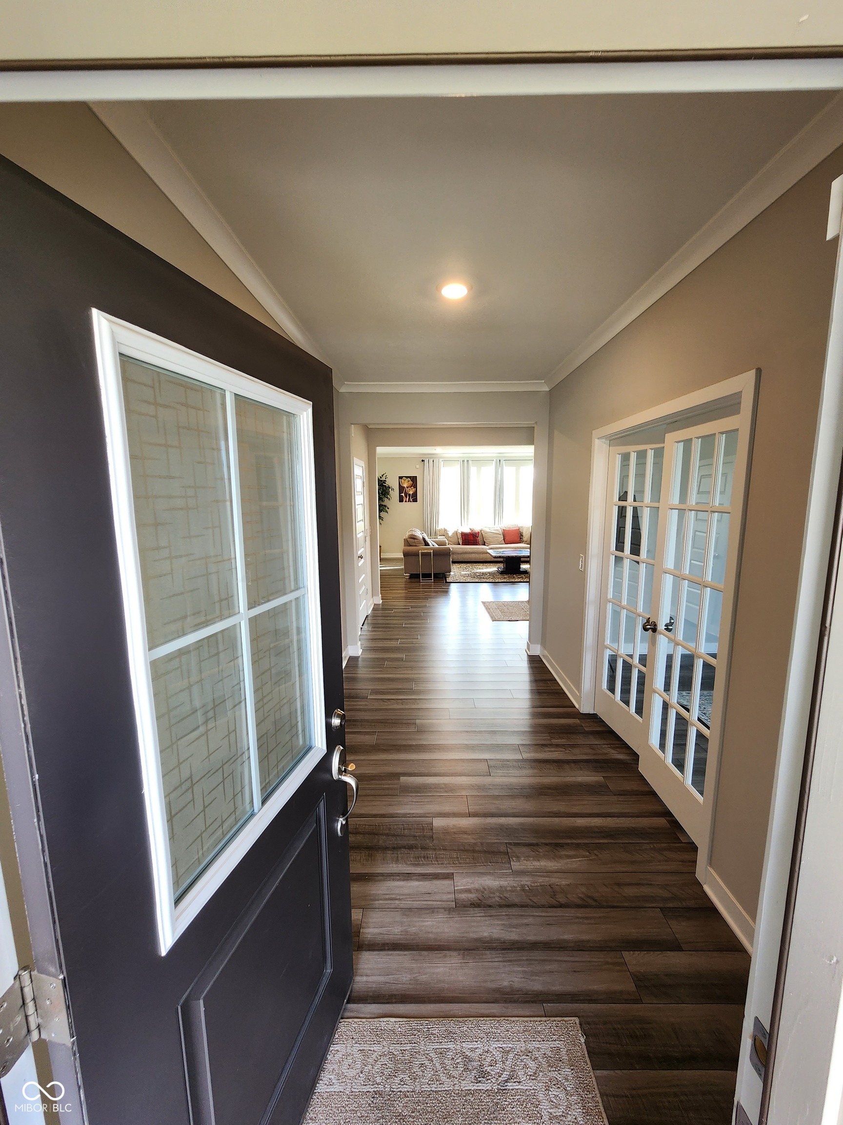 9719 Cimmaron Avenue