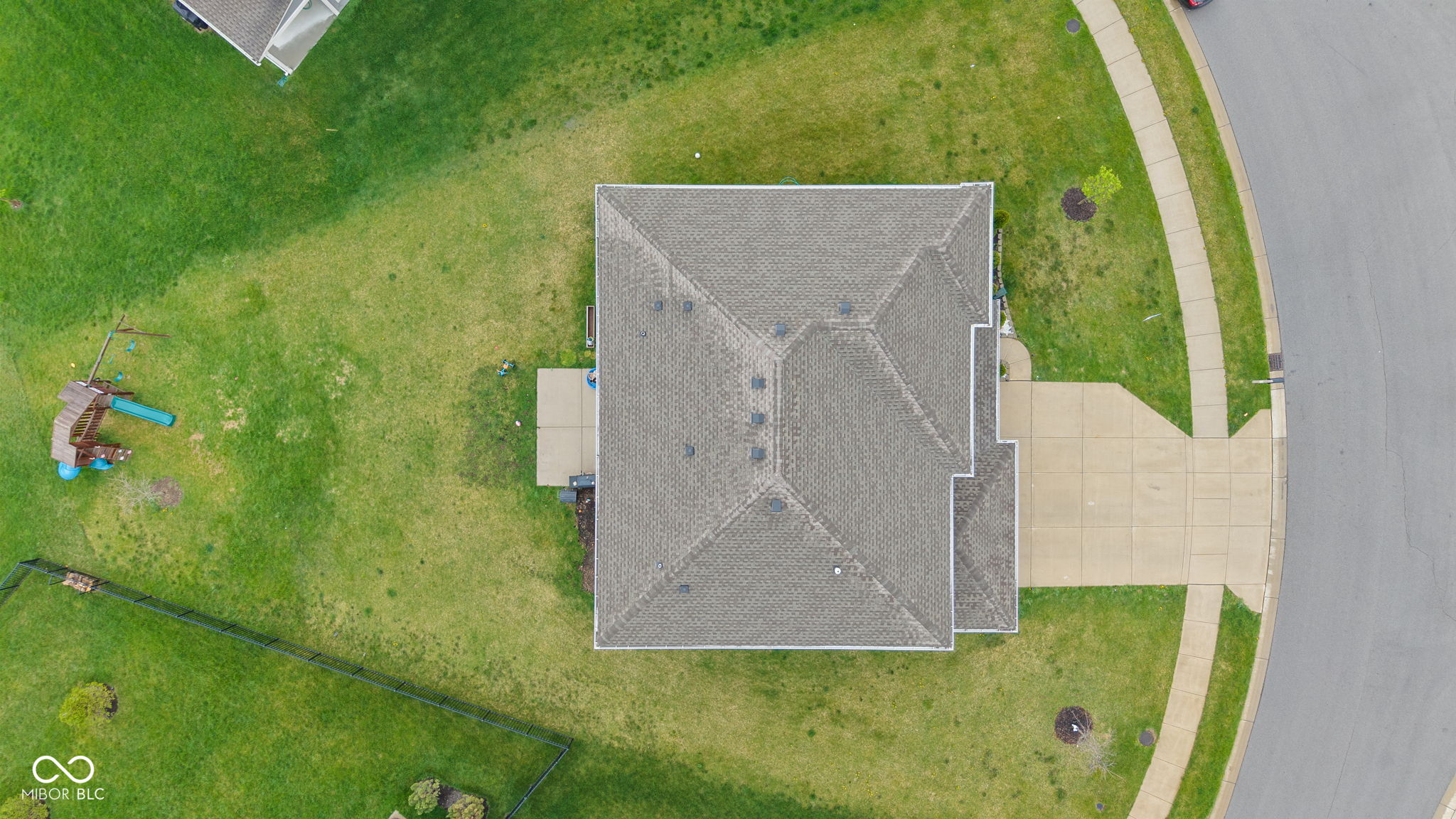 9719 Cimmaron Avenue