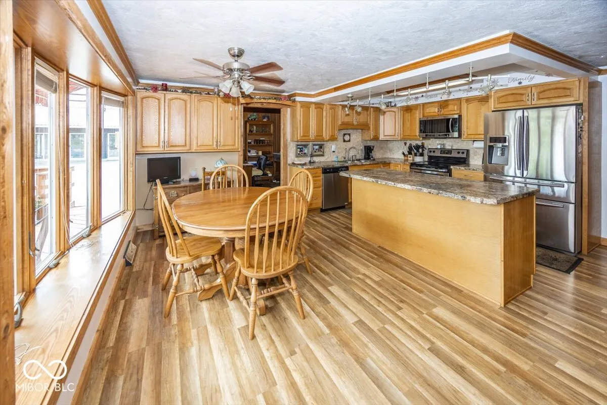 Daleville, Indiana 47334, United States, ,Commercial,Active,50884