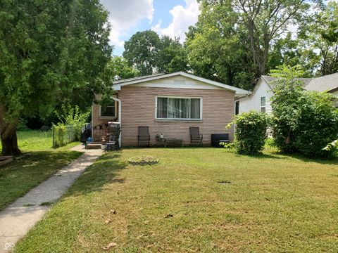 Photo of 1153 W 37th Street, Indianapolis, IN 46208 (MLS # 22115003)