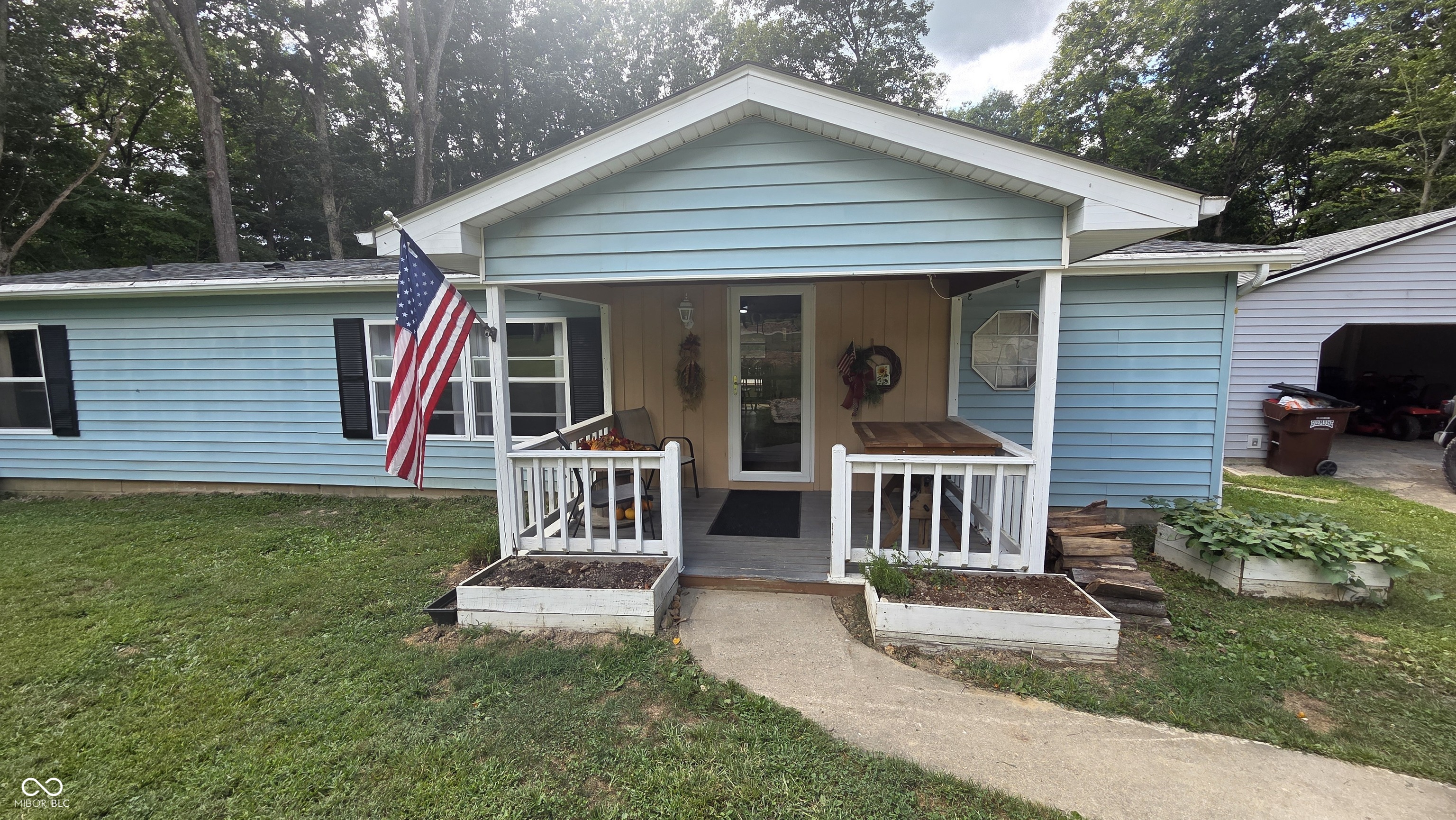 7616 N Oak Ridge Road