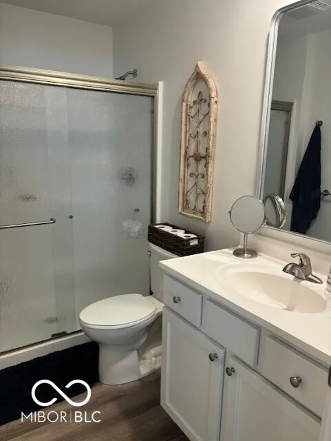 Columbus, Indiana 47201, United States, 2 Bedrooms Bedrooms, ,2 BathroomsBathrooms,Residential,Active,118170