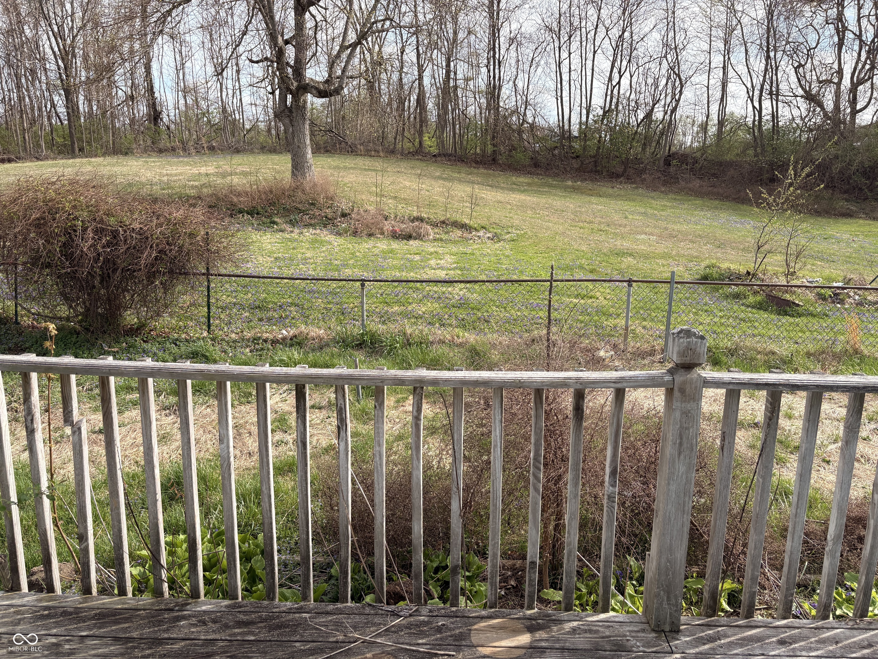 2305 W Beaumont Lane