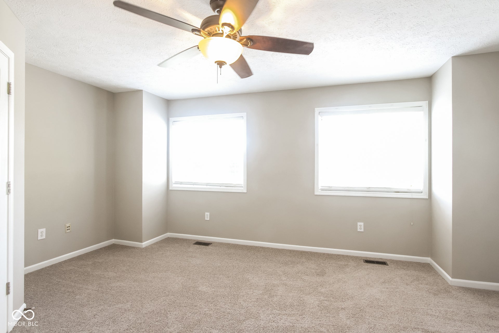 5907 Marina View Lane