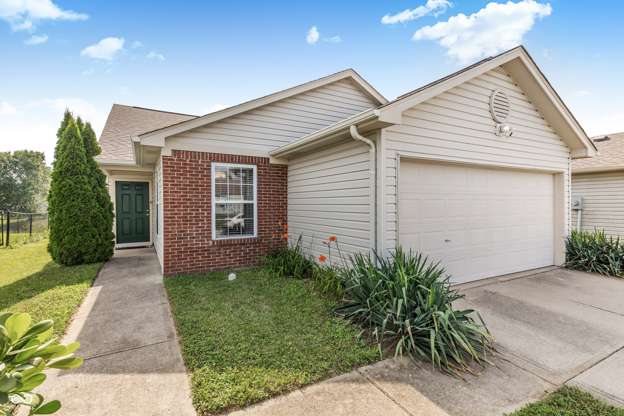 1807 Blue Lake Drive