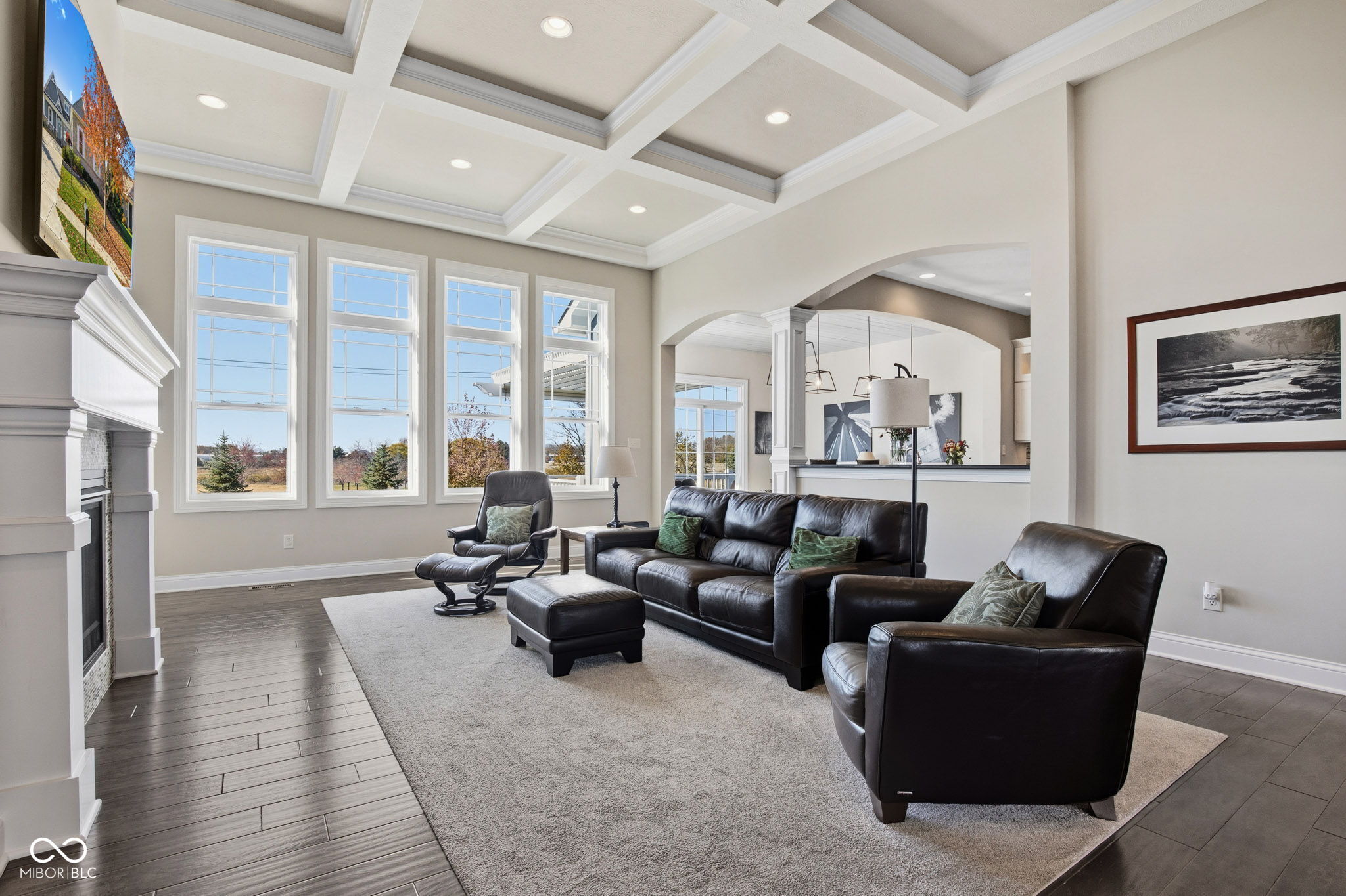 18200 Lakes End Drive