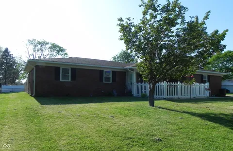 2630 Wedgewood Drive, Columbus, IN 47203 - MLS#: 22035500