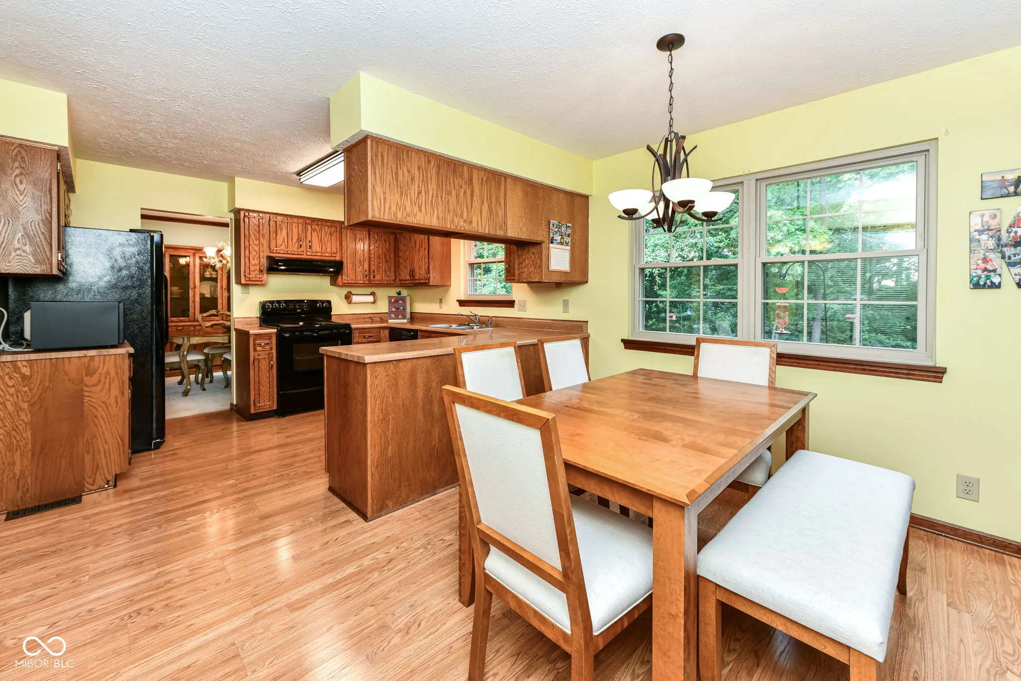 Avon, Indiana 46123, United States, 4 Bedrooms Bedrooms, ,4 BathroomsBathrooms,Residential,Pending,203693