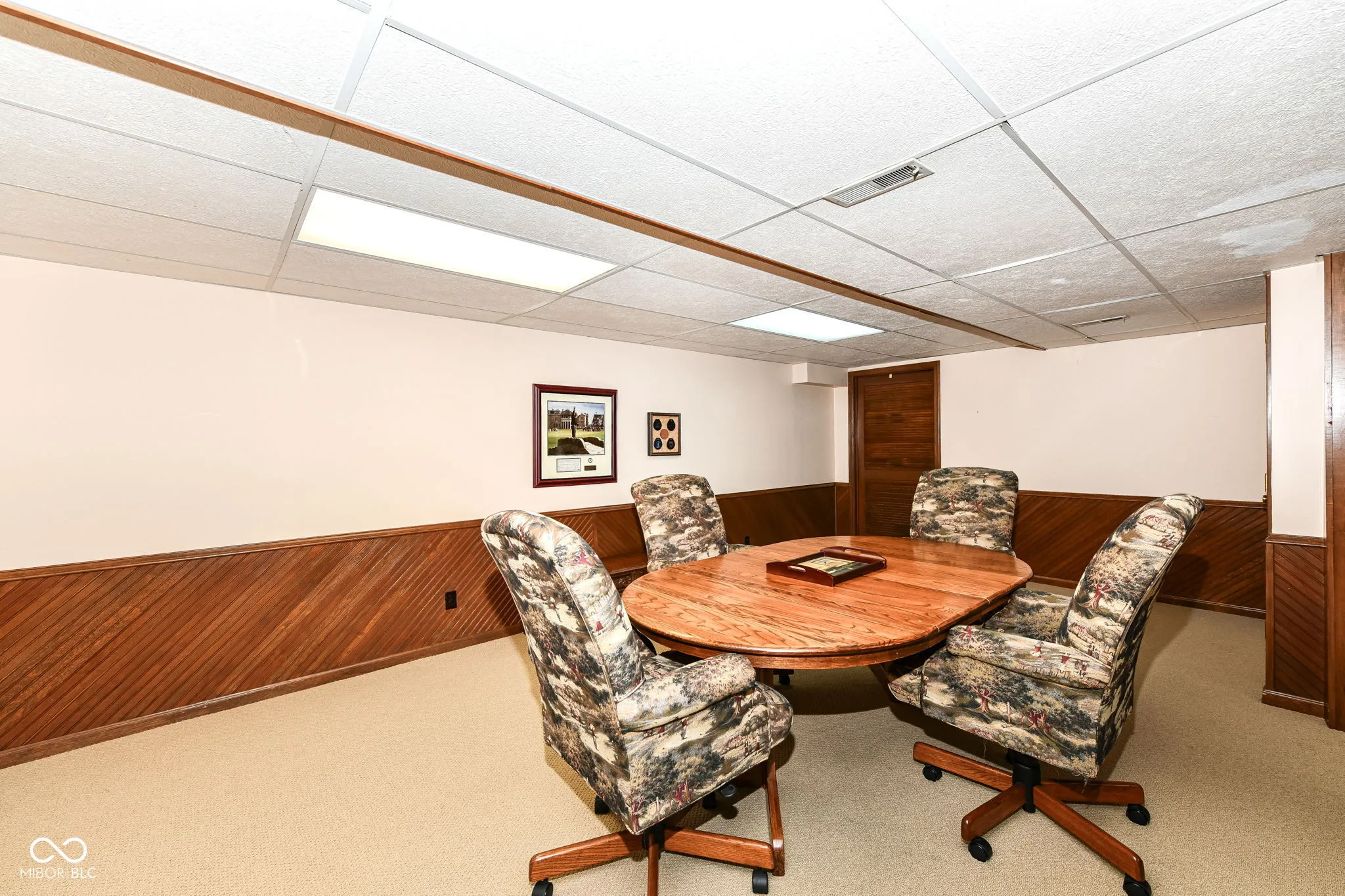 Avon, Indiana 46123, United States, 4 Bedrooms Bedrooms, ,4 BathroomsBathrooms,Residential,Pending,203693