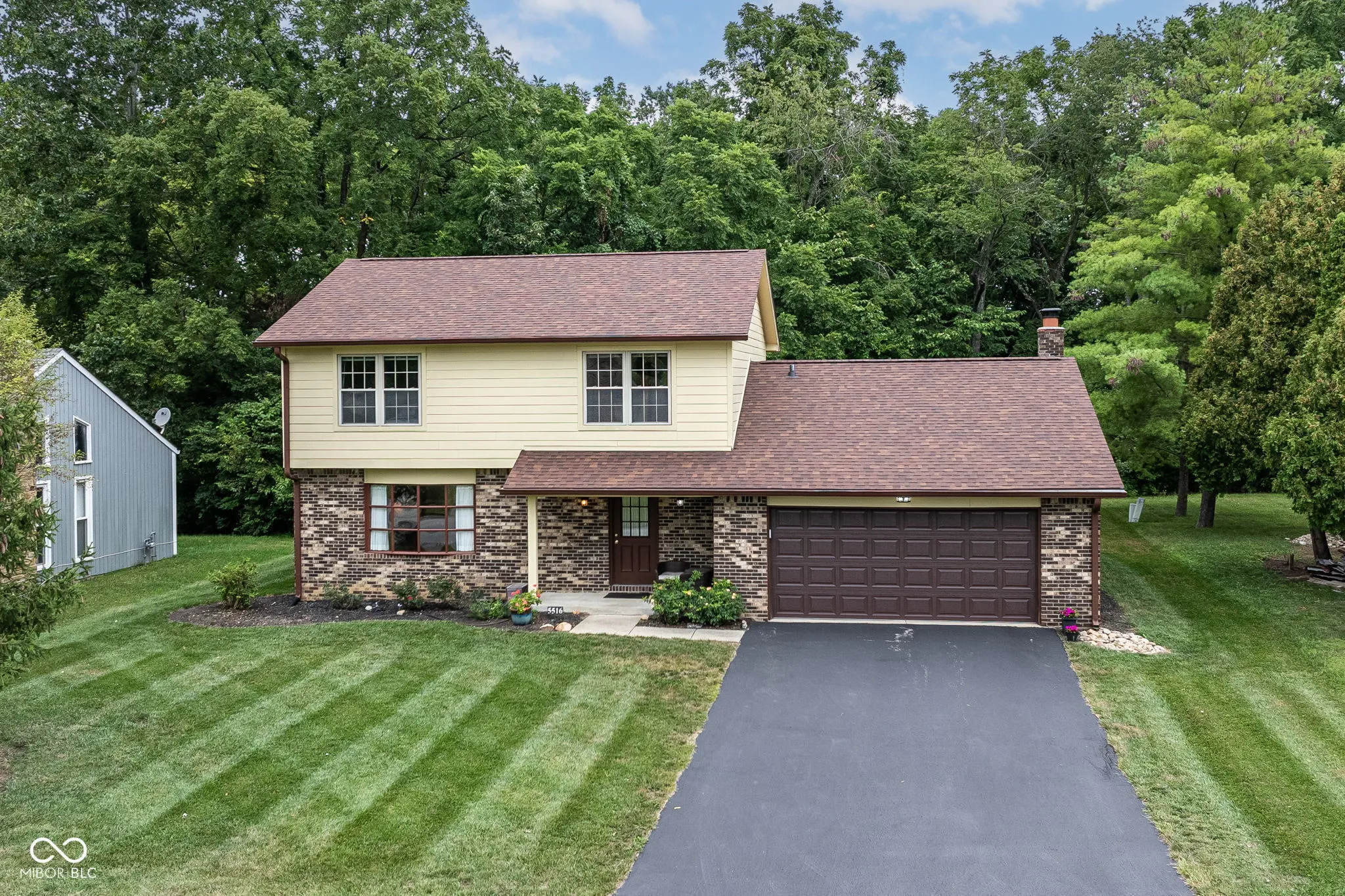 Avon, Indiana 46123, United States, 4 Bedrooms Bedrooms, ,4 BathroomsBathrooms,Residential,Pending,203693