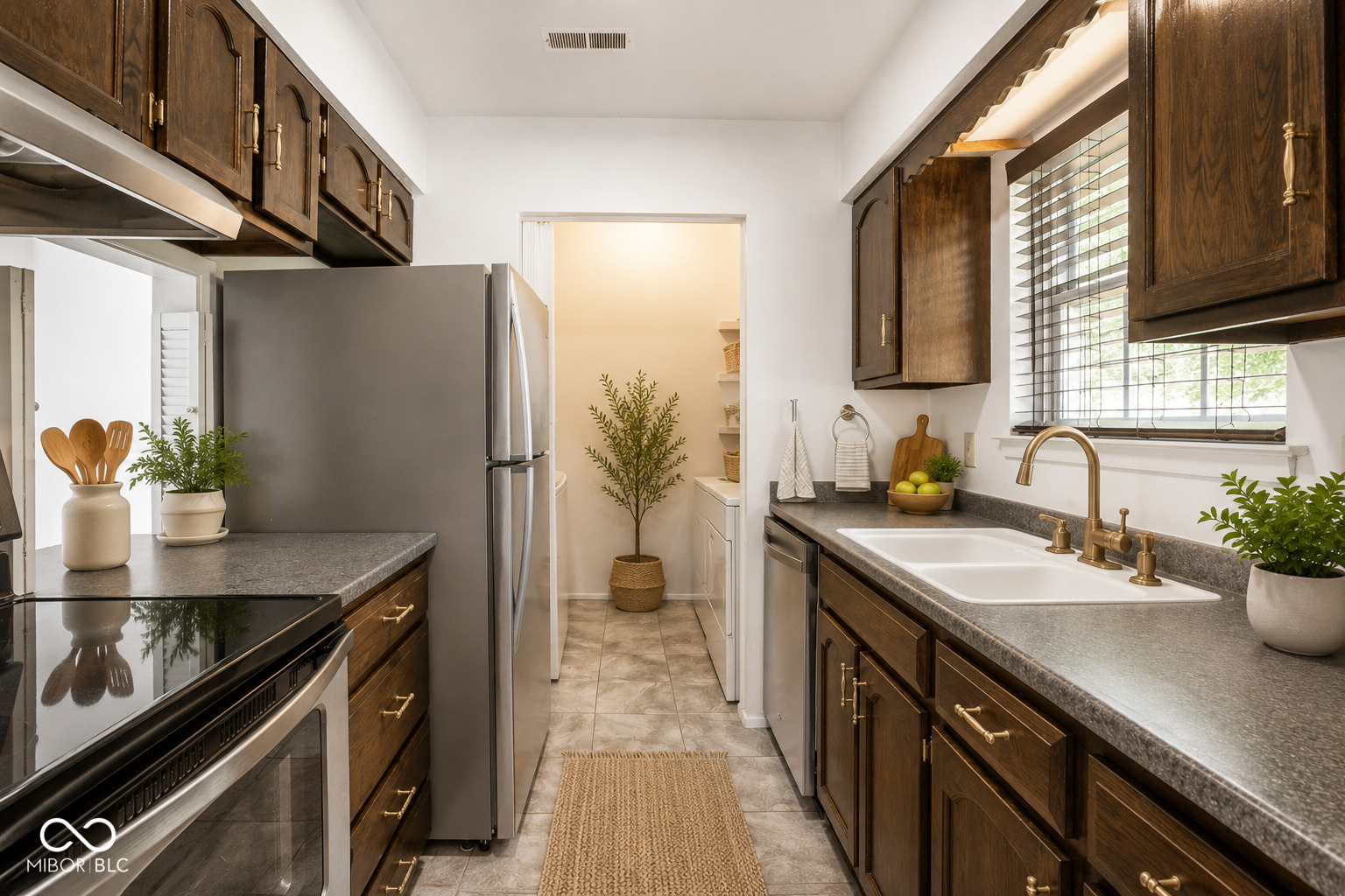 5518 Greenview Drive