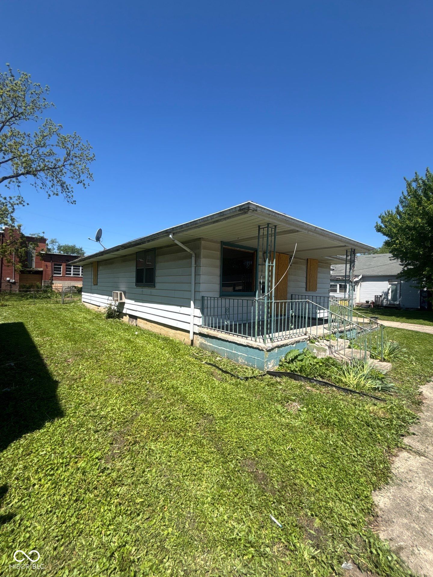 2227 George Street