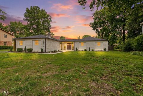 Photo of 5225 Leone Place, Indianapolis, IN 46226 (MLS # 22107763)