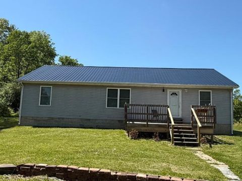 2469 Country Manor Street North Vernon IN 47265