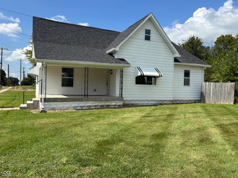Photo of 307 N Main Street, Wilkinson, IN 46186 (MLS # 22122671)