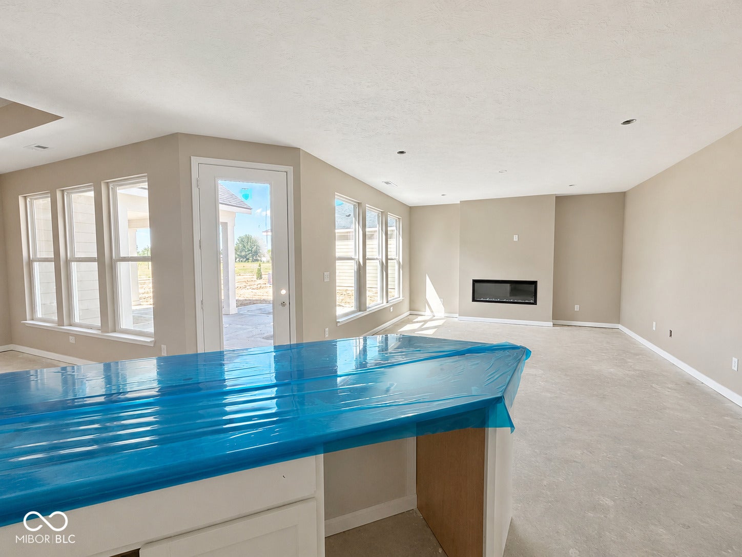8847 Constitution Trail