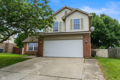Photo of 4001 Maple Manor Drive, Indianapolis, IN 46237 (MLS # 22105255)