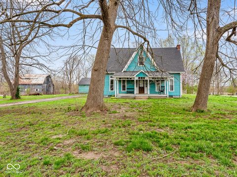 Photo of 4217 Cartersburg Road, Plainfield, IN 46168 (MLS # 22094470)