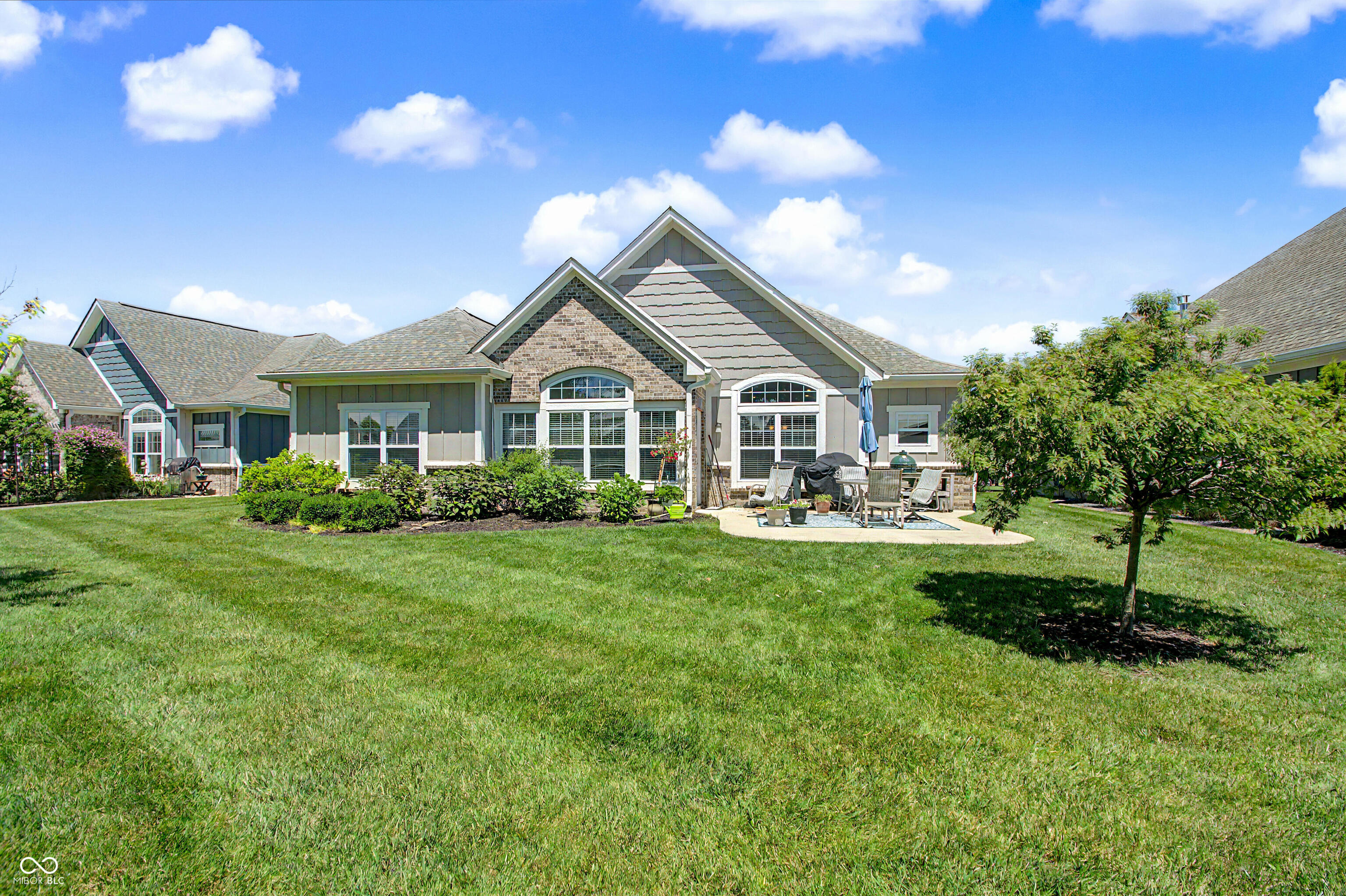 1611 Summerwood
