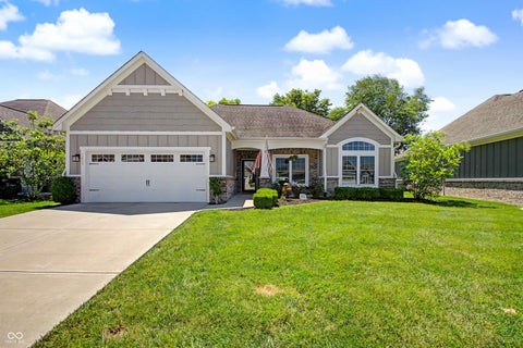 Photo of 1611 Summerwood BLVD, Greenfield, IN 46140 (MLS # 22108882)