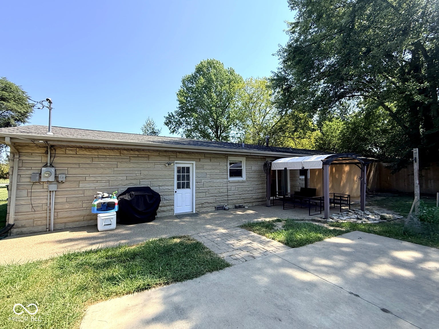4370 N 200 W