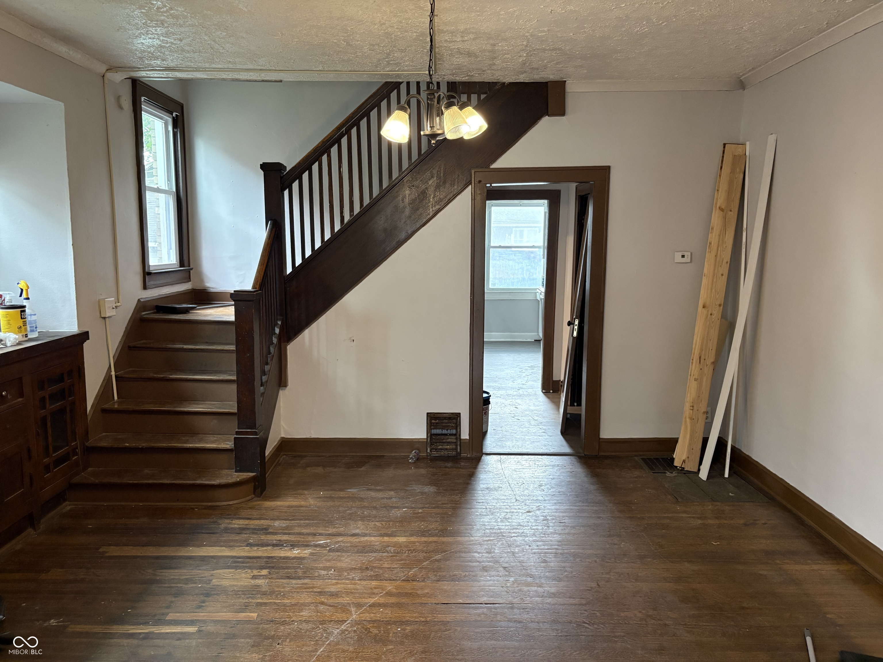 3251 Broadway Street
