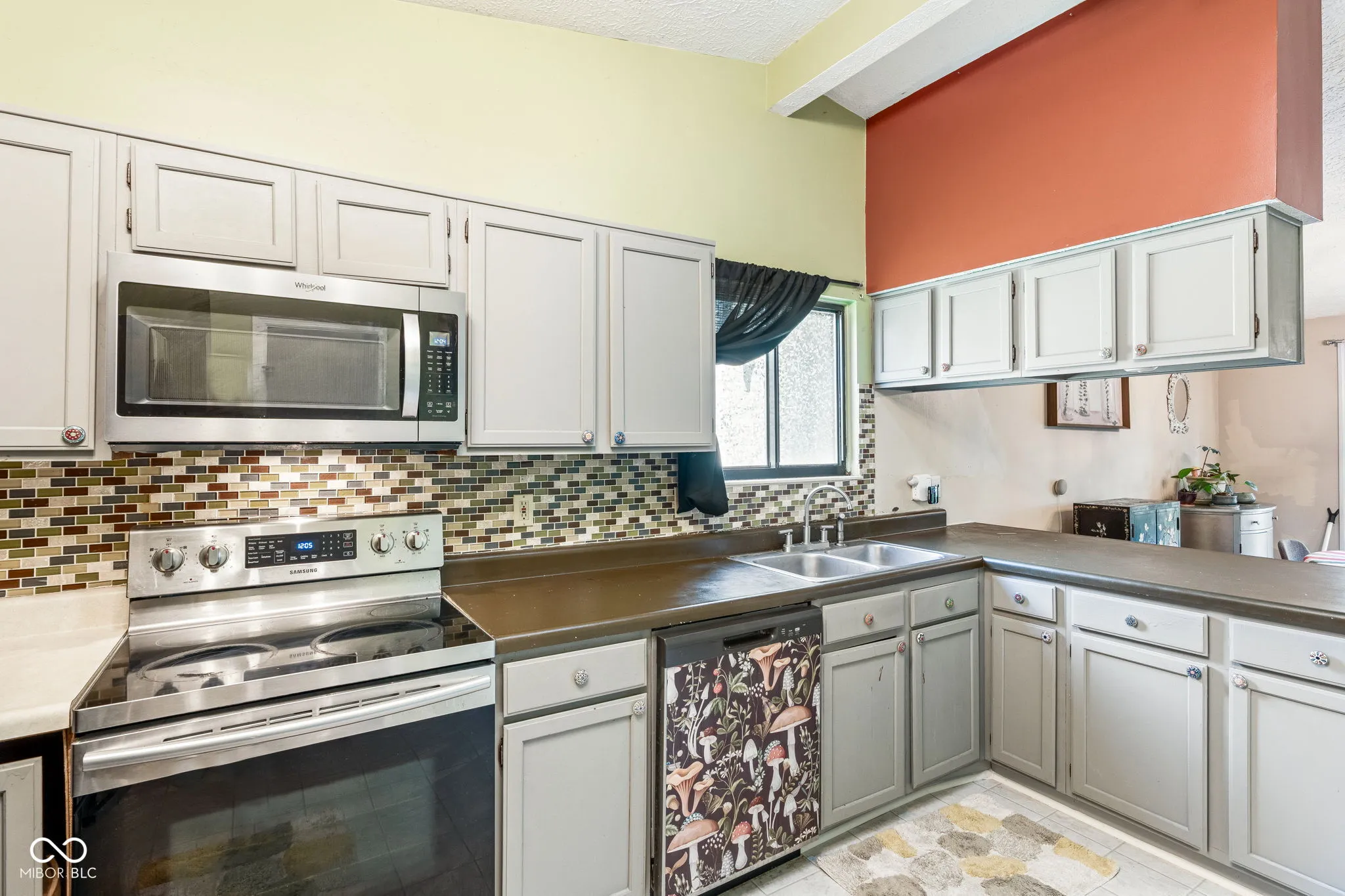 Indianapolis, Indiana 46254, United States, 3 Bedrooms Bedrooms, ,2 BathroomsBathrooms,Residential,Active,161311