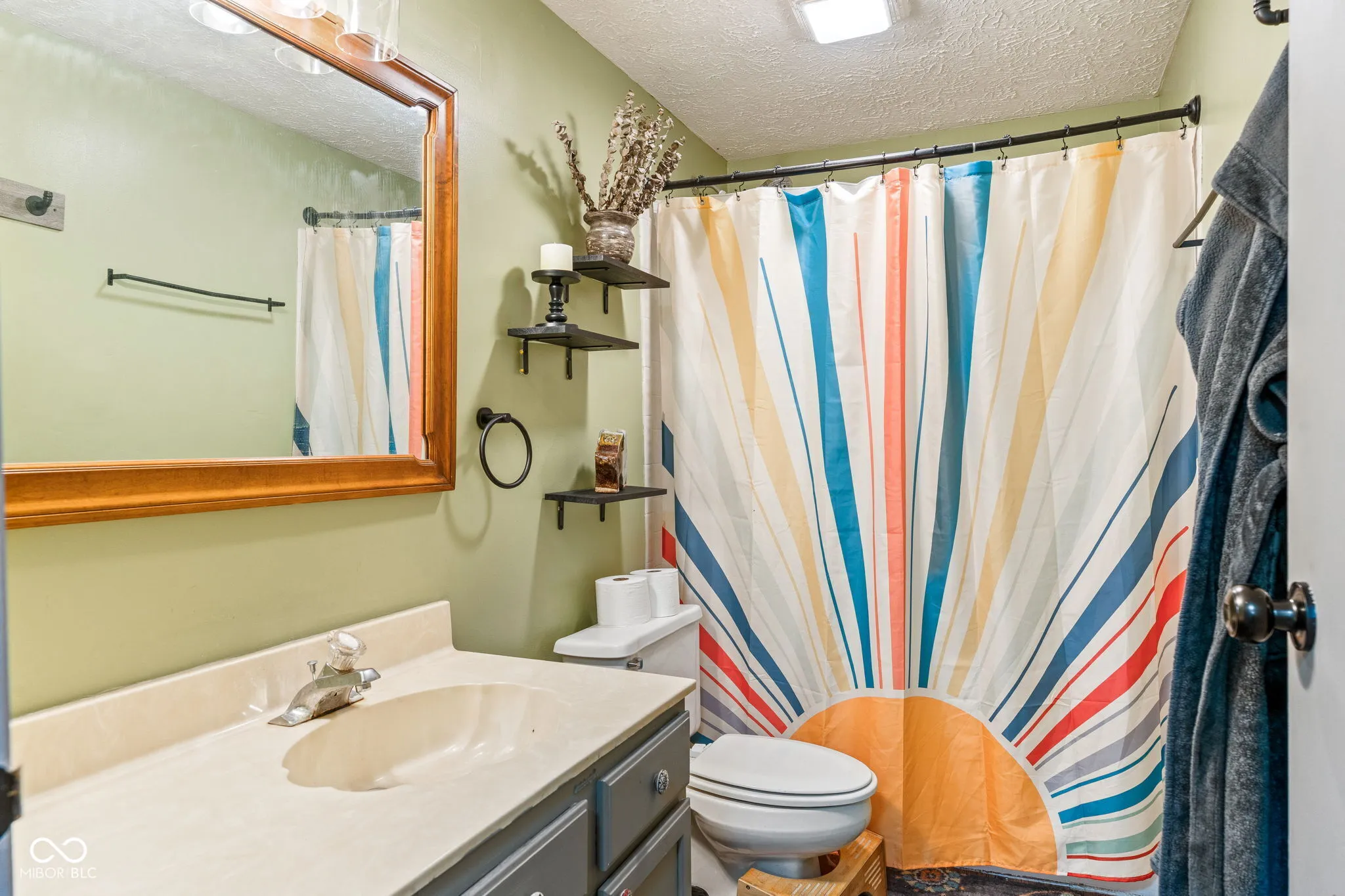 Indianapolis, Indiana 46254, United States, 3 Bedrooms Bedrooms, ,2 BathroomsBathrooms,Residential,Active,161311